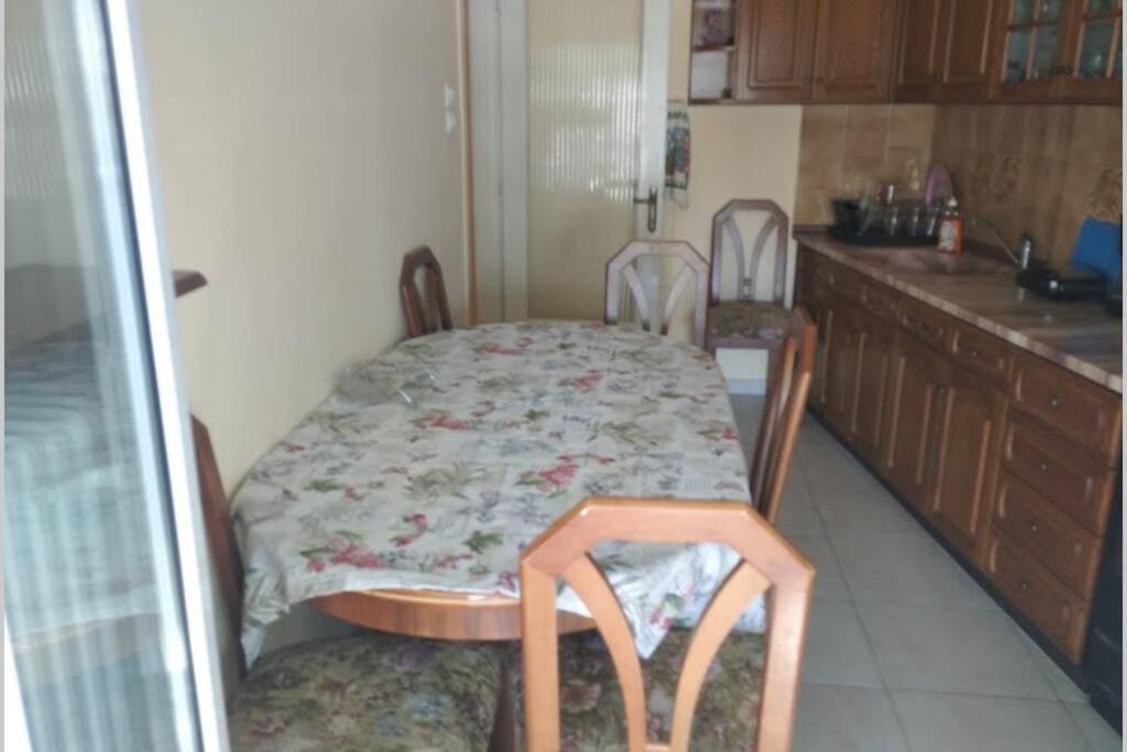 Debby'S Central Apartment Кавала Экстерьер фото