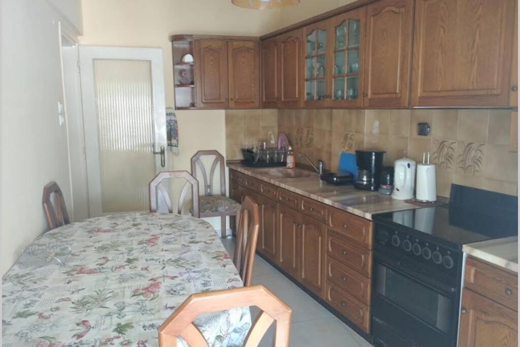 Debby'S Central Apartment Кавала Экстерьер фото