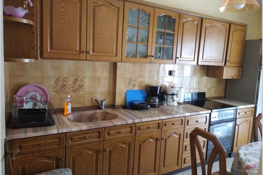 Debby'S Central Apartment Кавала Экстерьер фото