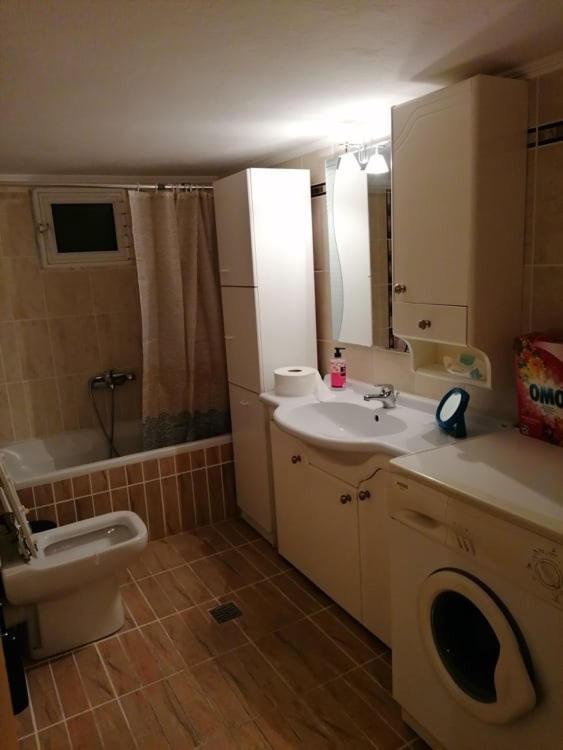 Debby'S Central Apartment Кавала Экстерьер фото